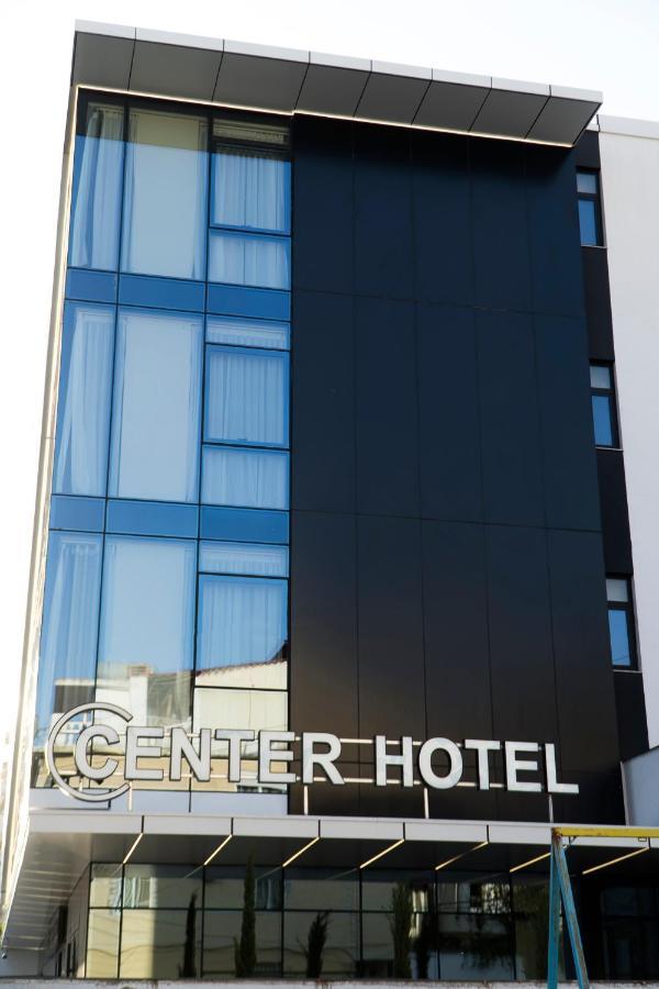 Center Hotel Sarande Bagian luar foto
