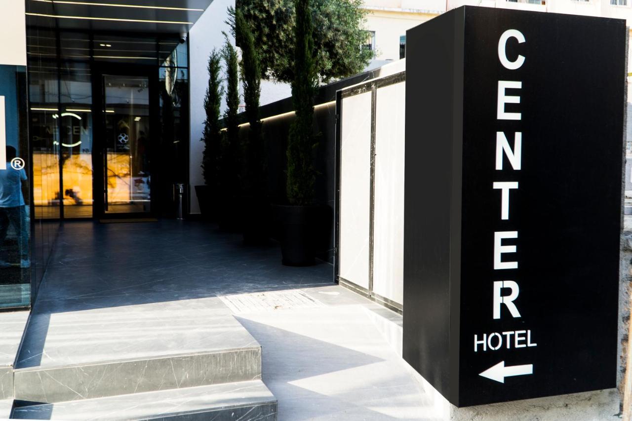 Center Hotel Sarande Bagian luar foto