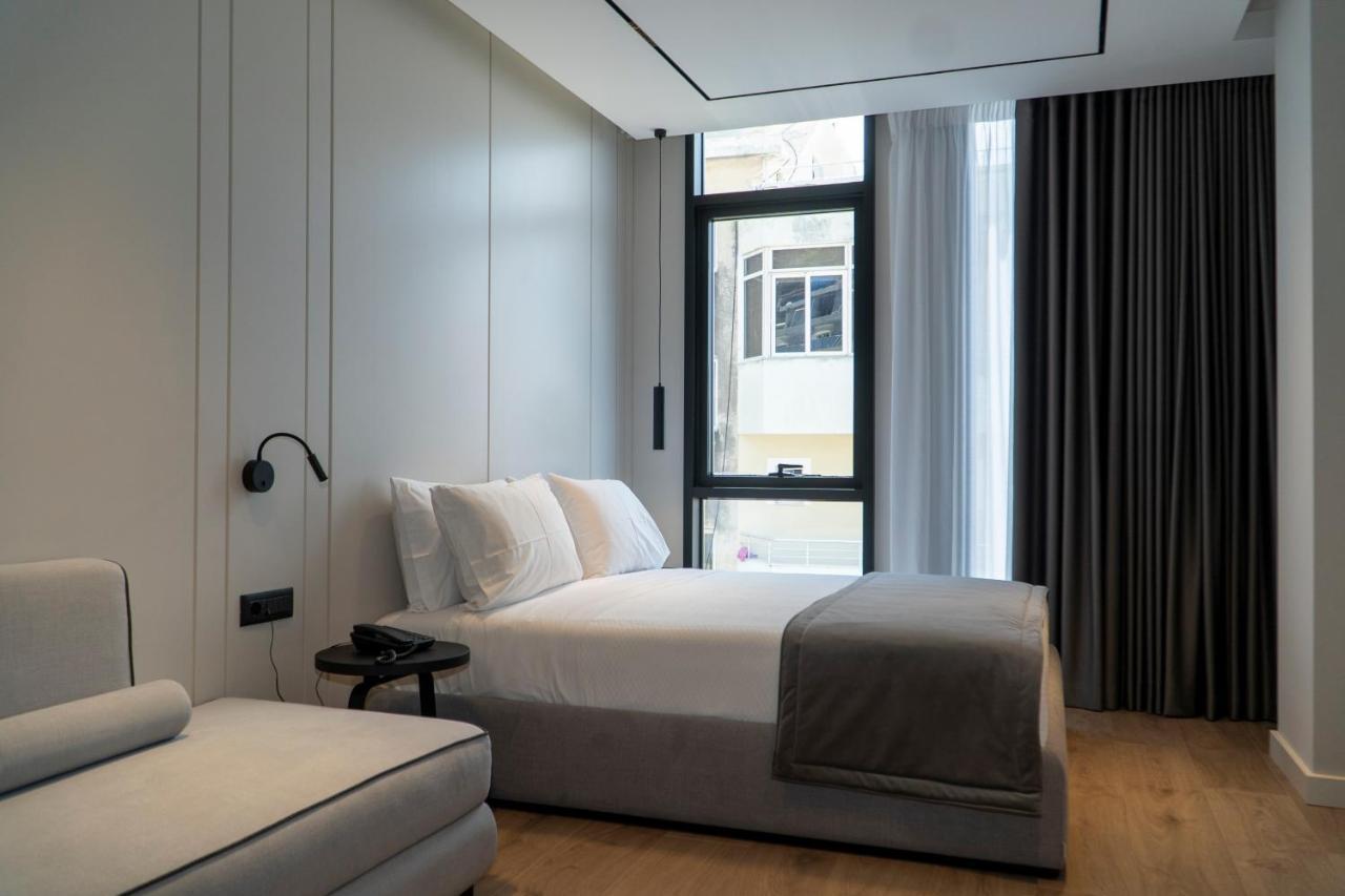 Center Hotel Sarande Bagian luar foto